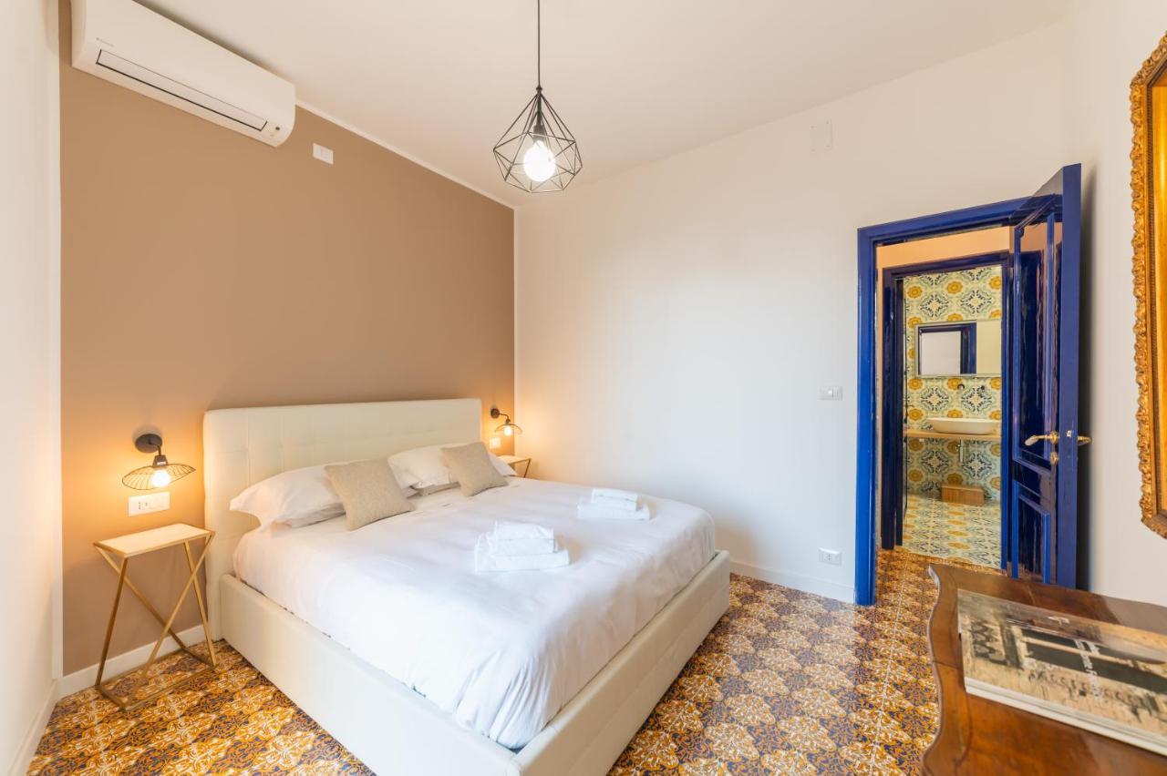 Castalia Apartments & Rooms Duomo Taormina Exterior foto